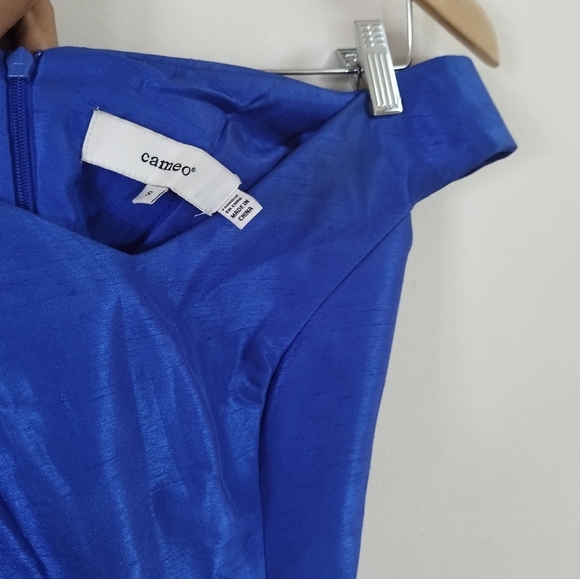 XS-S Royal Blue off the shoulder satin dress - Picture 4 of 5
